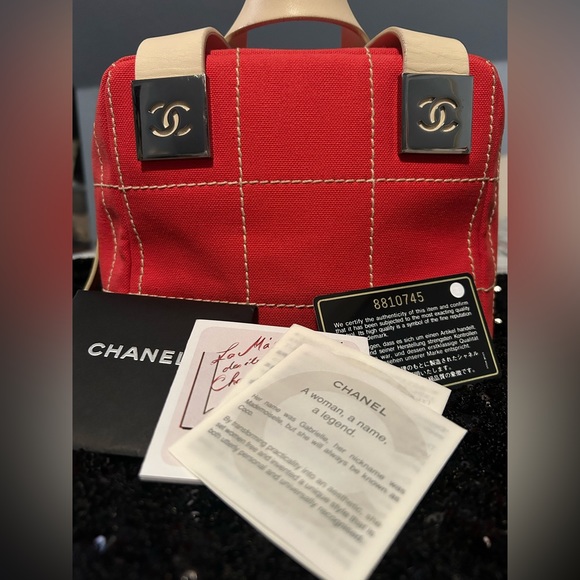 Chanel Chocolate Bar Canvas Handbag - Picture 3 of 10